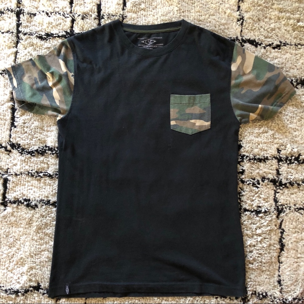 Empyre camo Tee